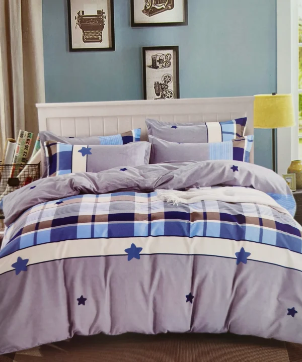 Satino medvilnes patalynes komplektas 200×220 dvigulei lovai sviesiai melyna ir pilka spalva Dvigulės satino medvilnės patalynės komplektas 200×220 spalva– šviesiai mėlyna ir pilka