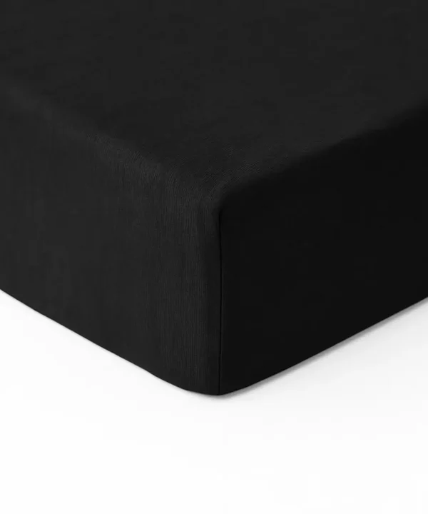 Juoda medvilninė paklodė su guma - 90x200, 140x200, 160x200, 180x200, 200x220 Juoda 100% medvilnės paklodė su guma, įvairių dydžių