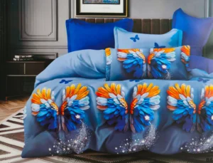 Dvigulės satino medvilnės patalynės komplektas 200×220 spalva – melsvos, margos su raštu.