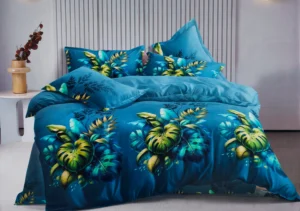 Dvigulės satino medvilnės patalynės komplektas 200x220 spalva – elektrinė su lapų raštu.