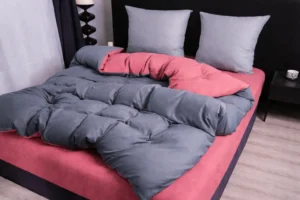 Dvigulės 100% medvilnės patalynės komplektas 200x220 spalva – pilka, pelenų rožinė.