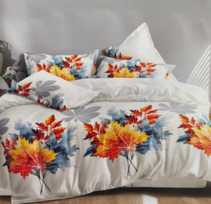 Dvigulės satino medvilnės patalynės komplektas 200x220 spalva– šviesi su lapais, rudeninis komplektas
