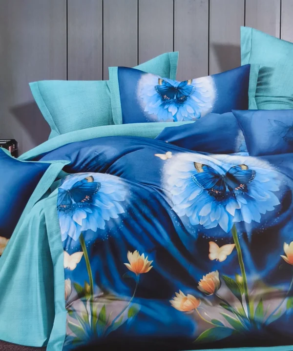 Dvigulės satino medvilnės patalynės komplektas 200×220 spalva – mėlyna su raštu.
