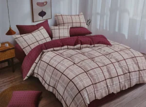 Dvigulės satino medvilnės patalynės komplektas 200x220 spalva – bordo ir smėlio spalvos.