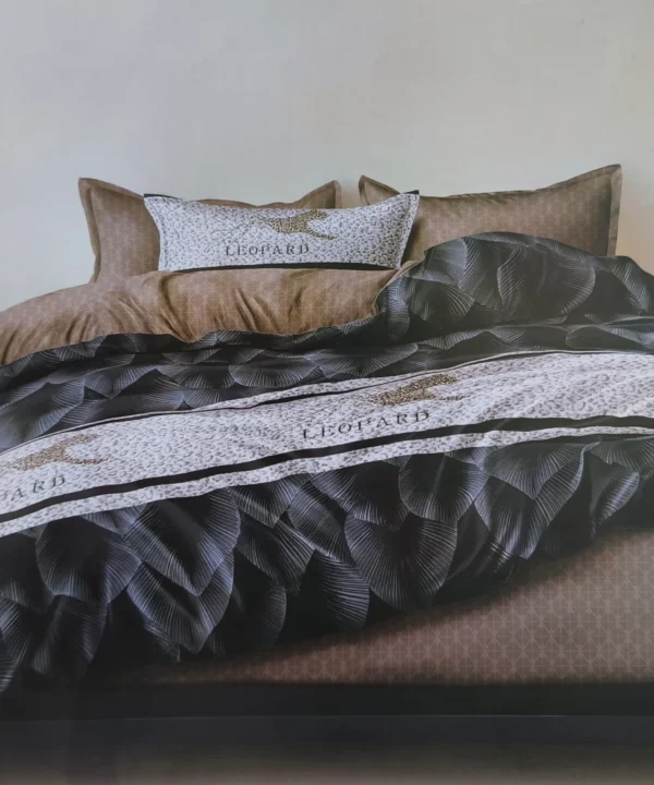 Patalynes komplektas satino medvilnes rudas ir tamsiai pilkas 200x220 Patalynės komplektas 200×220 satino medvilnės rudas ir tamsiai pilkas