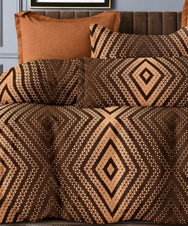 Patalynes komplektas satino medvilnes 160x200 rudas su raštu Patalynės komplektas 160×200 satino medvilnės rudas su raštu